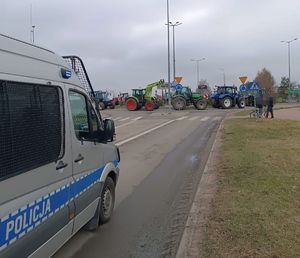 protest rolniczy zabezpieczany przez polciję