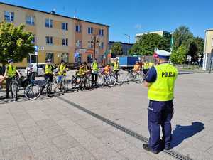 policjant podczas prelekcji