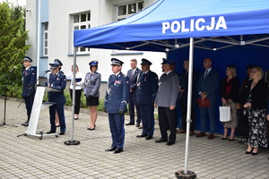 komendant powiatowy przemawia